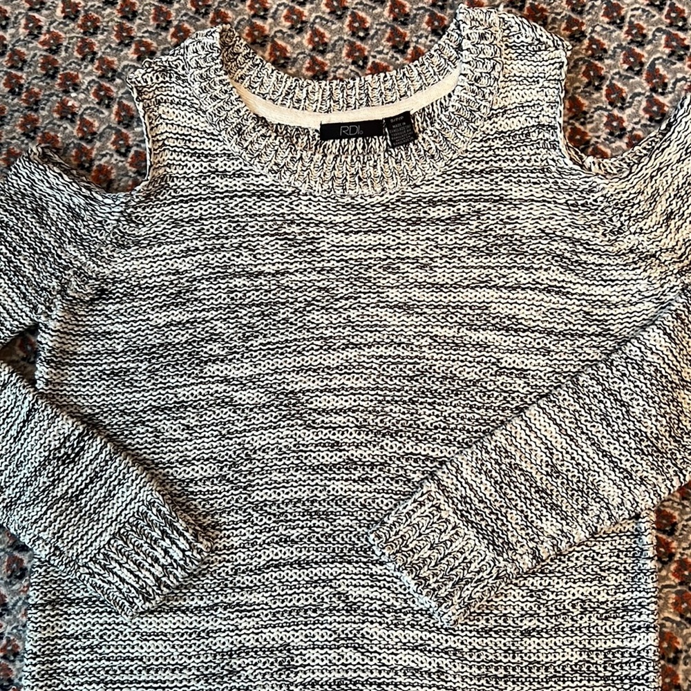 EUC RDI Nordstrom Knit Long Sleeves Sweater size SP